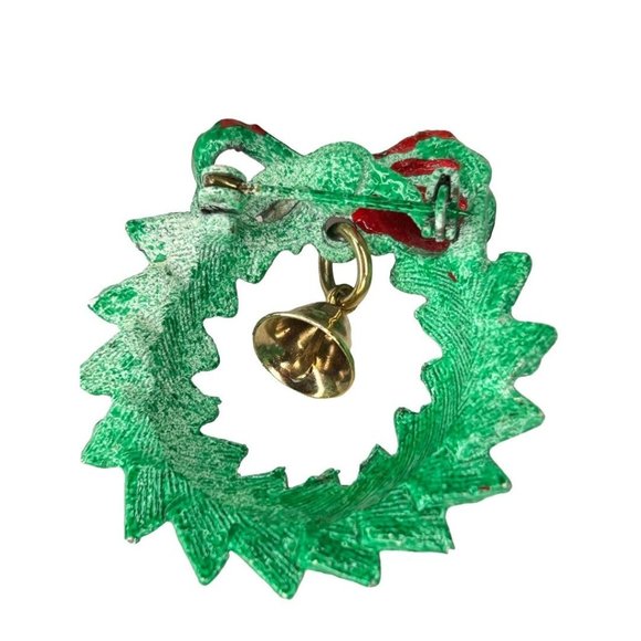 Vintage Holiday Christmas Wreath with Bell Brooch Pin 1 5/8" Diameter - Picture 5 of 5